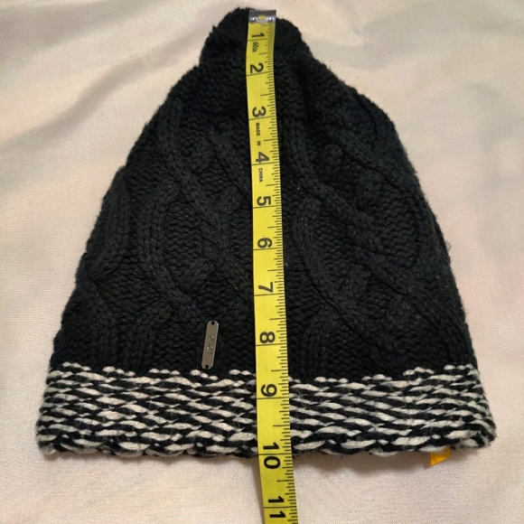 Lole Beanie - Picture 13 of 14